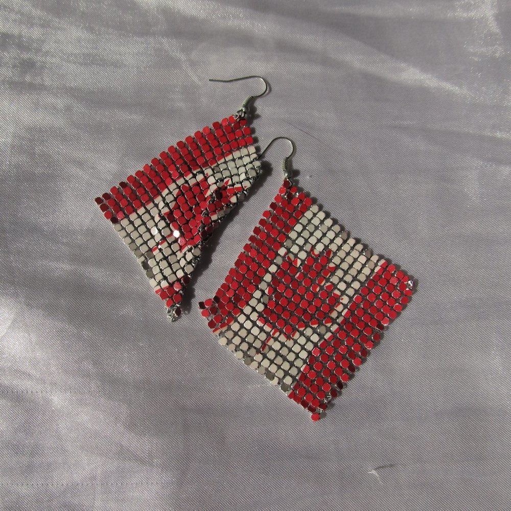 🌈Canadian Flag Earrings🌈 Deal in Disc.!